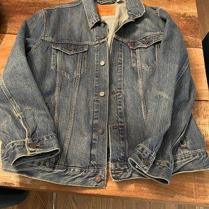 Levis Men's Denim Jacket Size XXL